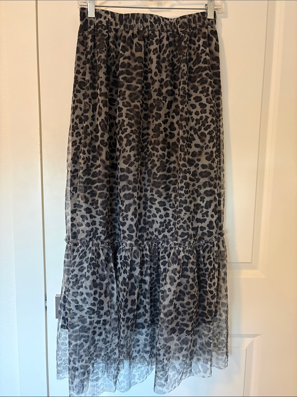 Leopard Print Tiered Maxi Skirt - Gray Black